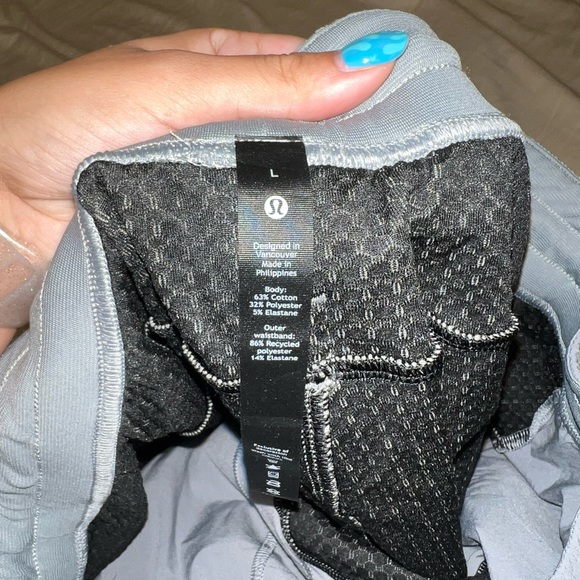 Men’s Grey Lululemon Sweatpants - Picture 4 of 5